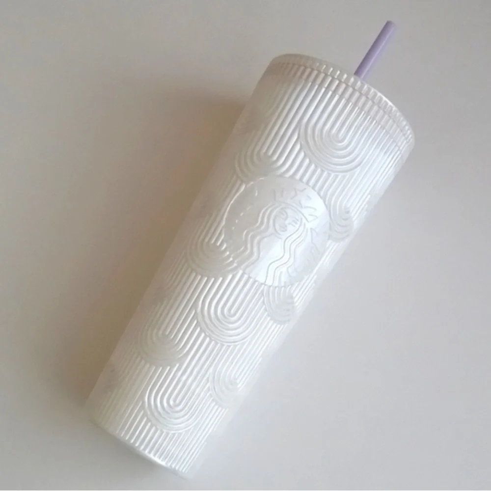 Beautiful Starbucks Pearl White Mermaid Scale Cold Cup 24 oz. Tumbler with Straw